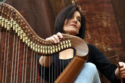 Aurore Bréger, harpe celtique à Concots