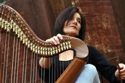 Aurore Bréger, harpe celtique à Lugagnac