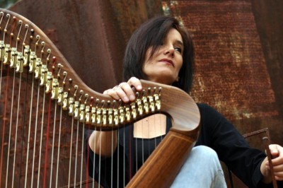 Aurore Bréger, harpe celtique à Laramiere